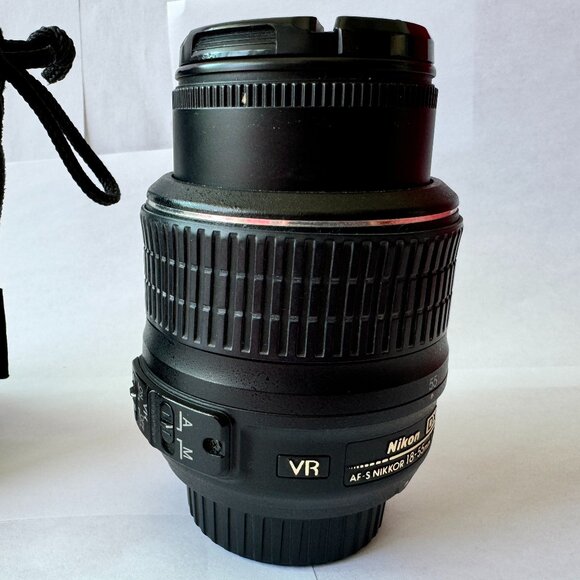 Nikon AF-S DX Nikkor 18-55mm f/3.5-5.6G VR Lens with Pouch – Excellent Condition - Picture 6 of 6